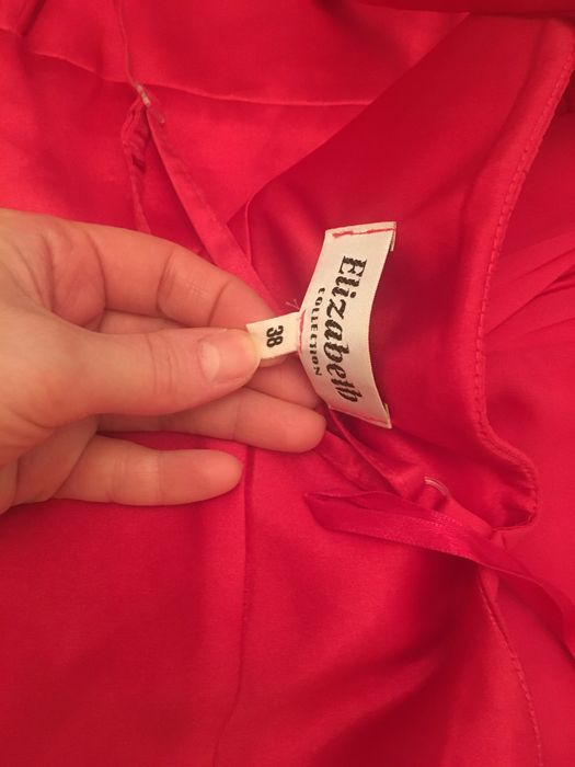 Malinowa wizytowa sukienka 38