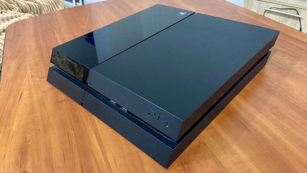 PlayStation 4 500 GB — повний комплект