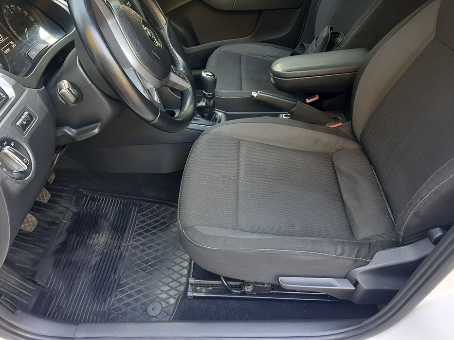 Skoda Rapid 1.6 TDI  Шкода Рапід