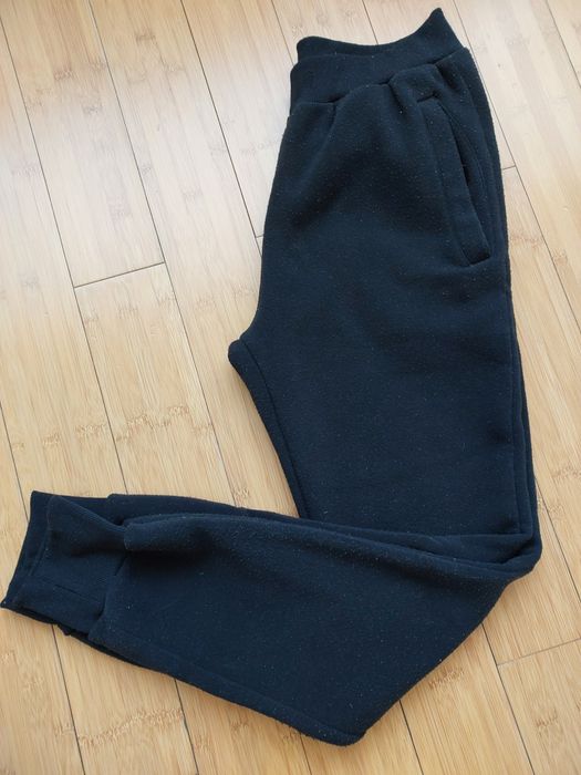 Продам спортивные штаны на флисе,  р. XL. Модель унисекс