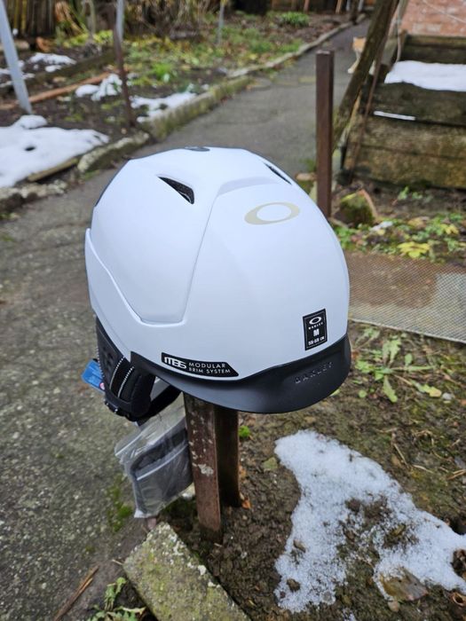 Гірськолижний шолом Oakley MOD5