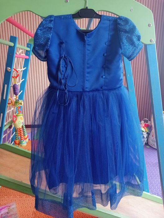 Сукня 122-128 на випускний в садочок святкова красива вишукана