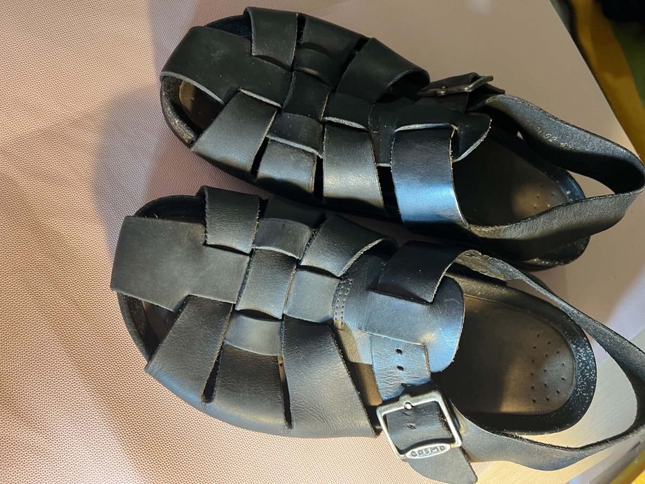 Продам кожанные мужские сандали