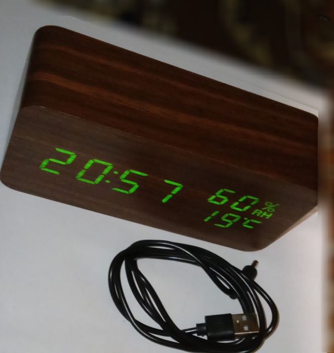 LED годинник настольний з термогигрометром