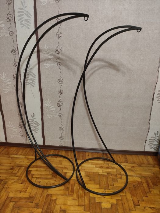Підставки для підвісного кашпо