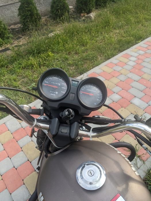 Мотоцикл мустанг фіт 125.