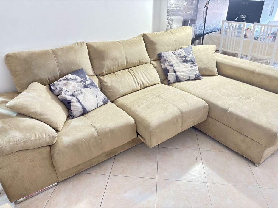 Sofá com chaise longue