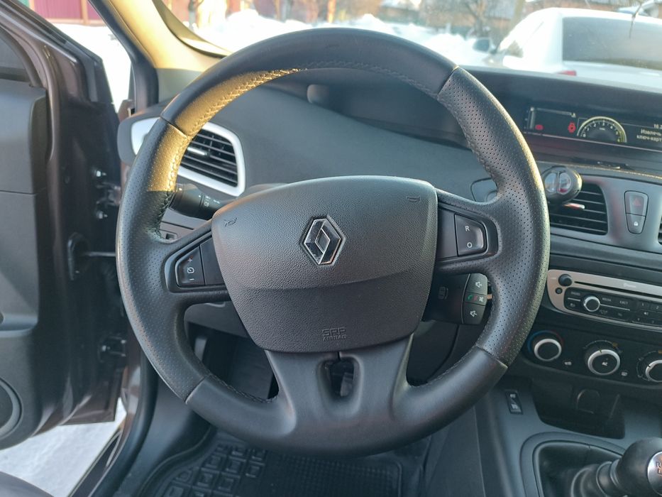 Рено Сценіку 2014