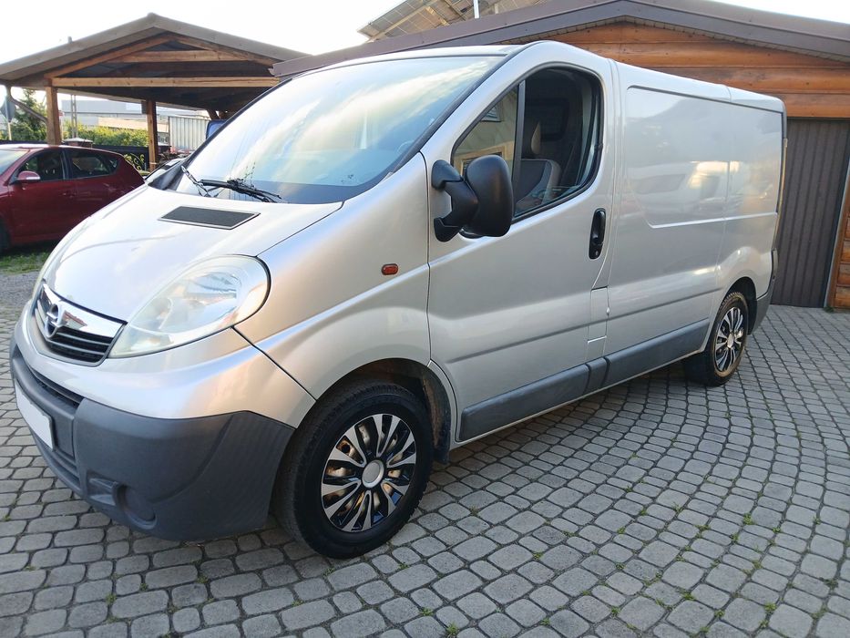 Opel Vivaro 2.0 DCI 115KM | 3-osobowy | Klimatyzacja | Opłacony | Gotowy do pracy