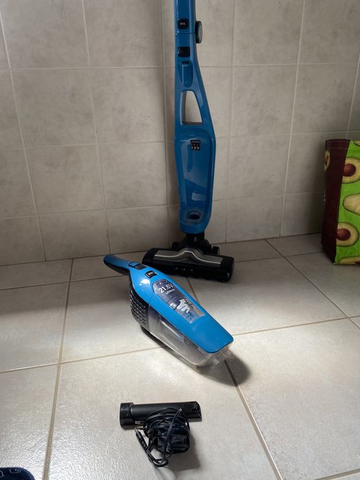 Aspirador vertical rowenta