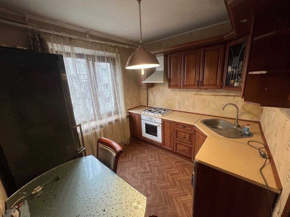 45726 Продаж 2к квартири Виставка , житловий стан , мін оформлення