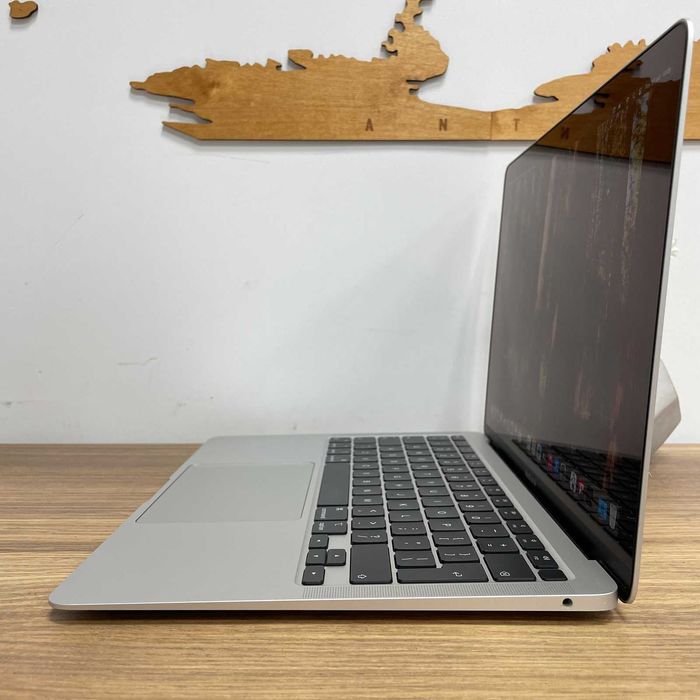 Apple MacBook Air 13 A2337 M1 8GB 256GB SSD Klasa A- Silver Gwarancja