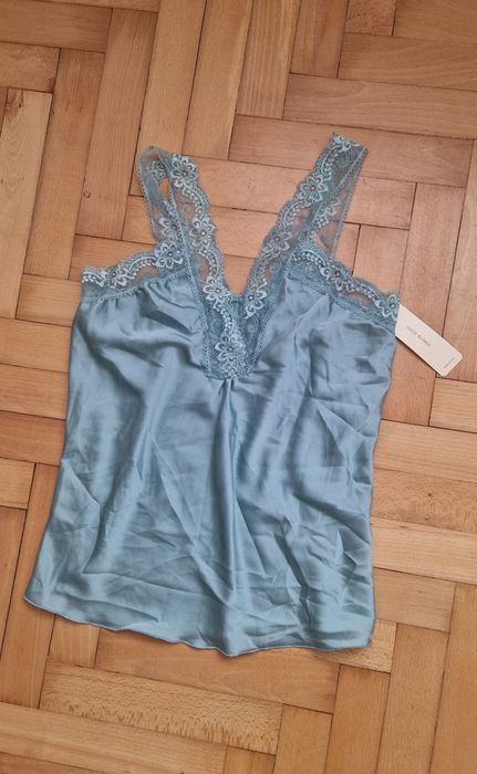 Satynowy top koronka seledynowy s/m nowy