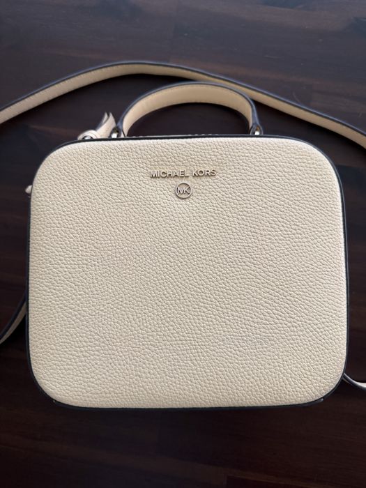 Mala Michael Kors