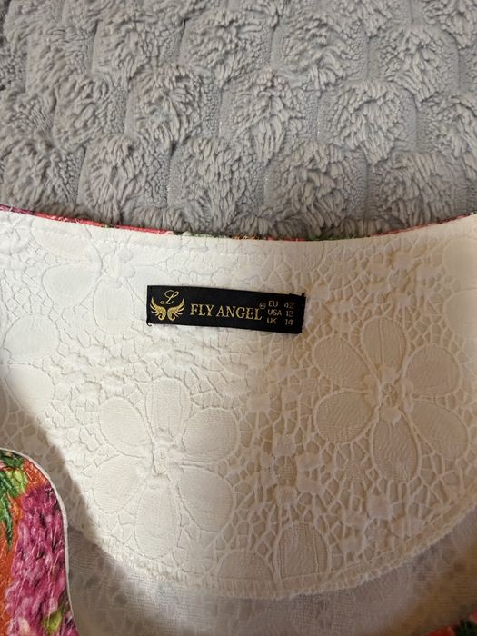 Продається сукня