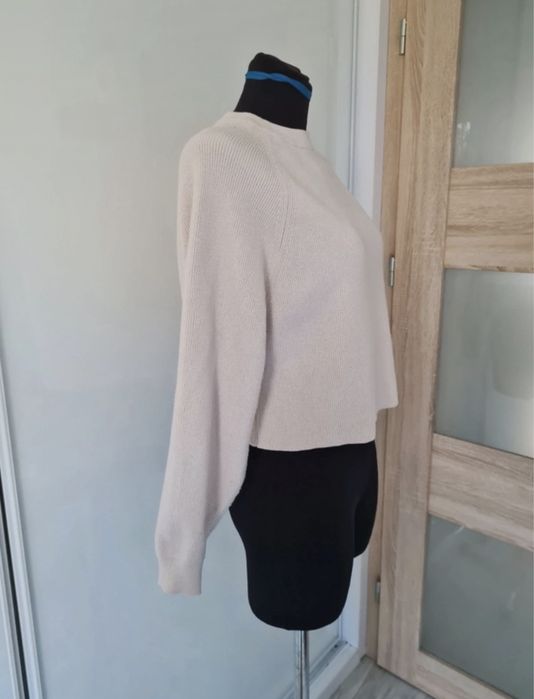 Krótki sweterek Pull&Bear, beżowy