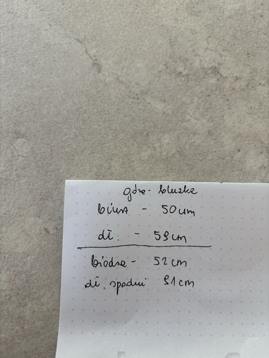 Dres z krótkim rękawem