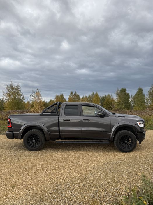 Felgi r20 6x139,7 + opony zimowe pasujace min do Dodge RAM