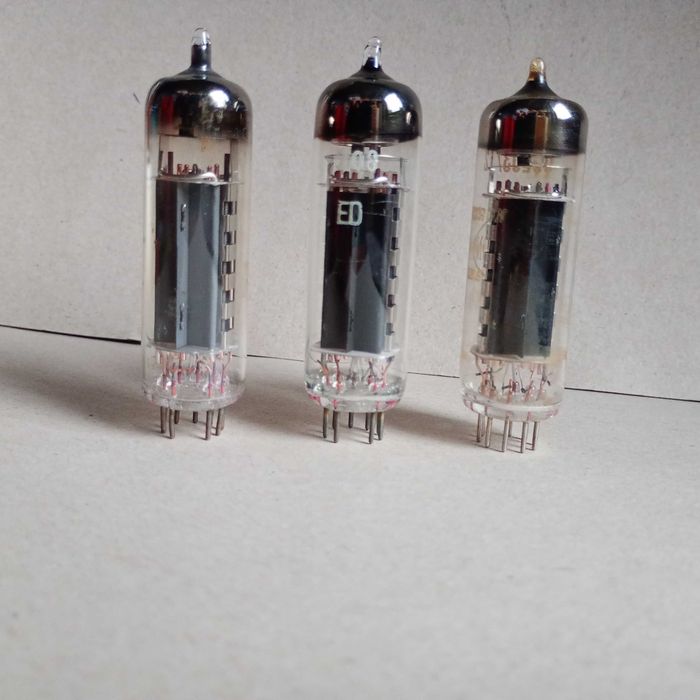 Lampa elektronowa QQE 03/12 Tesla