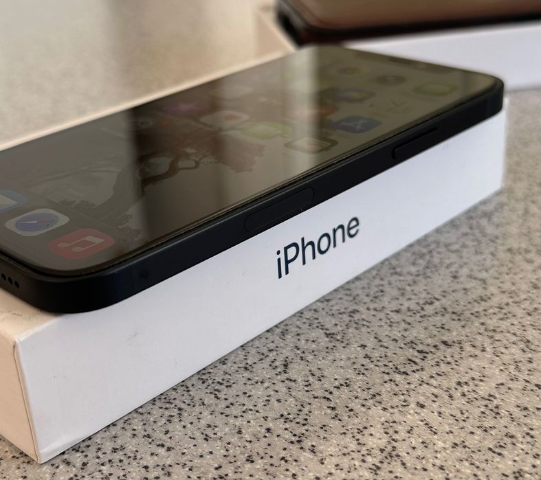 iPhone 12 64GB Black Neverlock