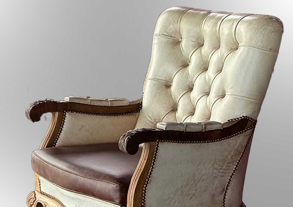 Cadeirão vintage capitonê