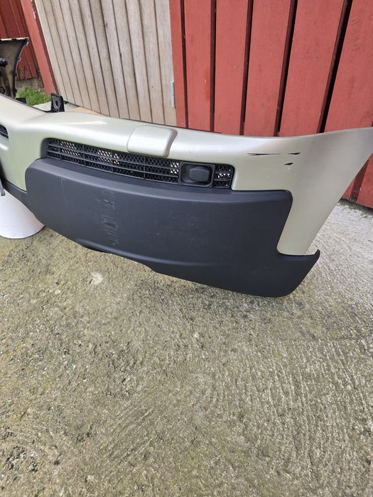 Zderzak Przedni Volvo XC90 2005 ROK kolor 469