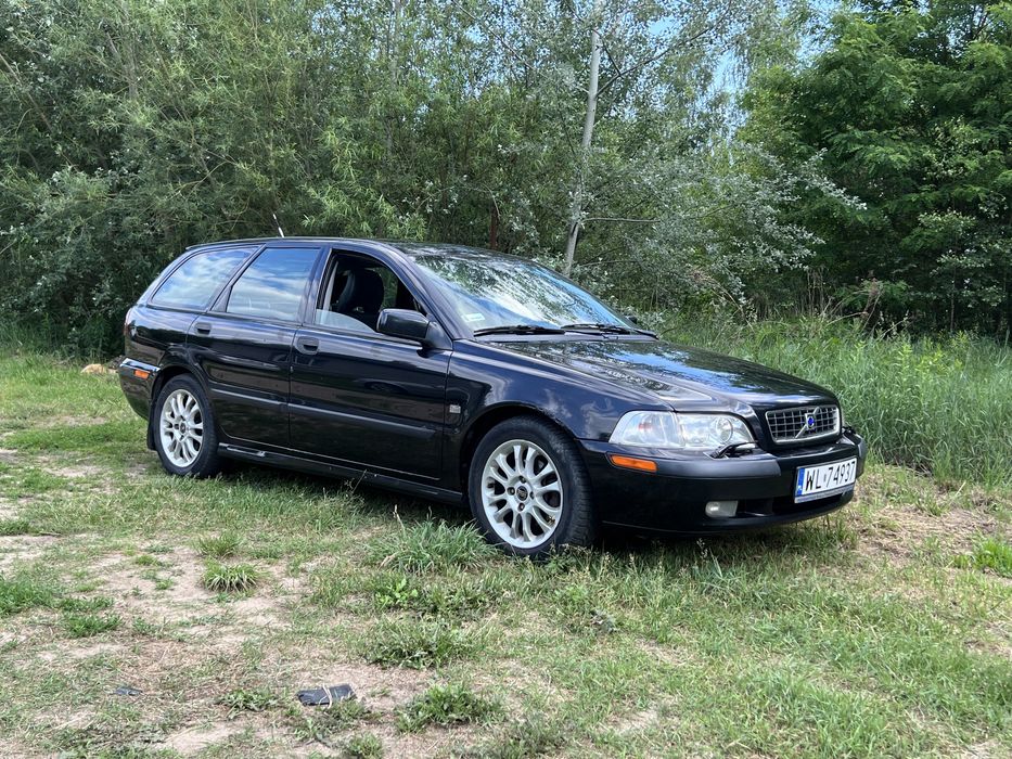 Volvo V40 1,9 Diesel 2002r. Z Sprawną Klimatyzacja i Skurach!