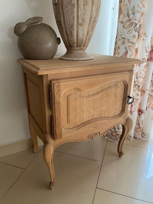 Szafka nocna drewniana