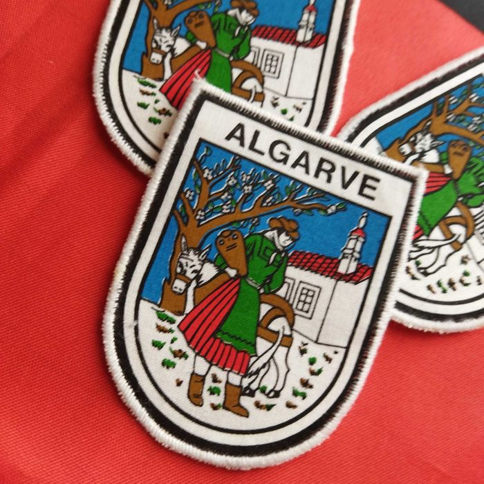 3 Emblemas Algarve capa estudante emblema