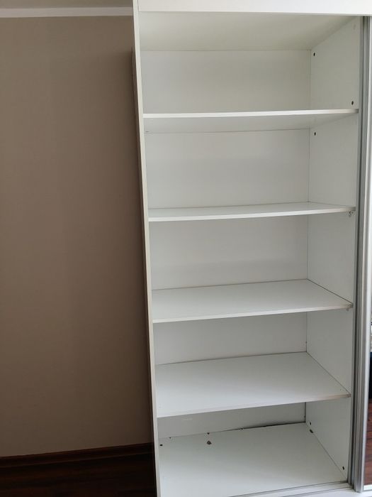 Szafa dwudrzwiowa z lustrem