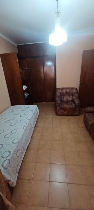 Apartamento T1  tranformado em T3  Penha em Faro perto universidade, H