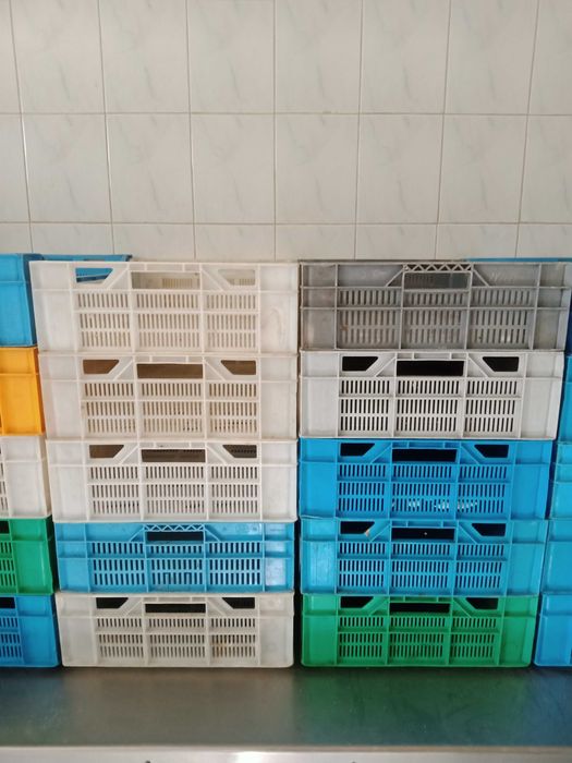 Pojemniki plastikowe 40x60