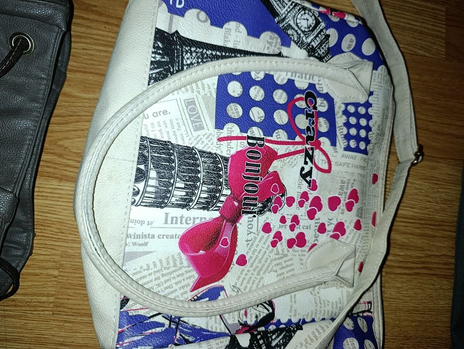 Conjunto de várias malas