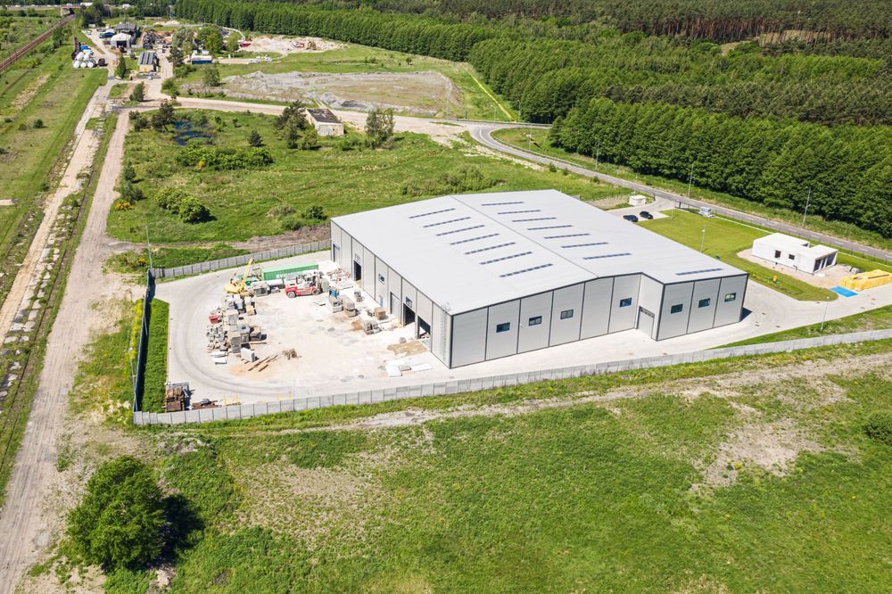 Hala produkcyjna 3400 m2 , suwnice, teren 12400m2, Szczecin