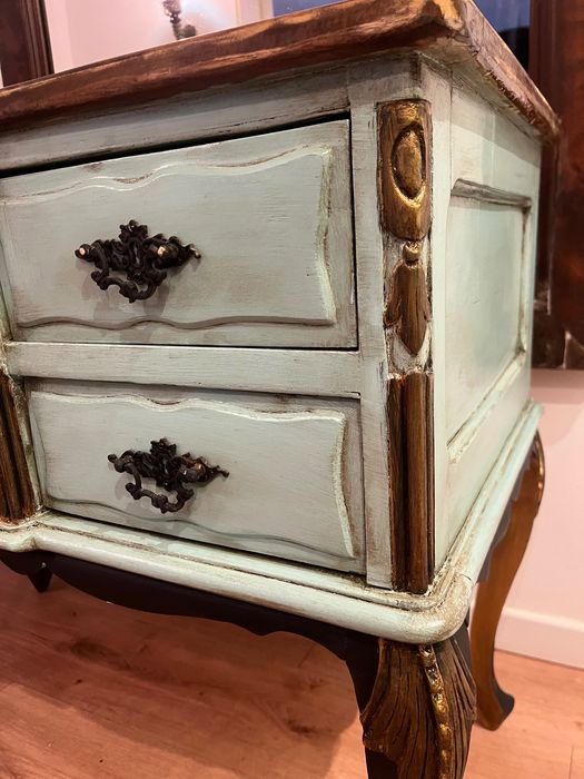 Cômoda Retro restaurada - comoda lavatório