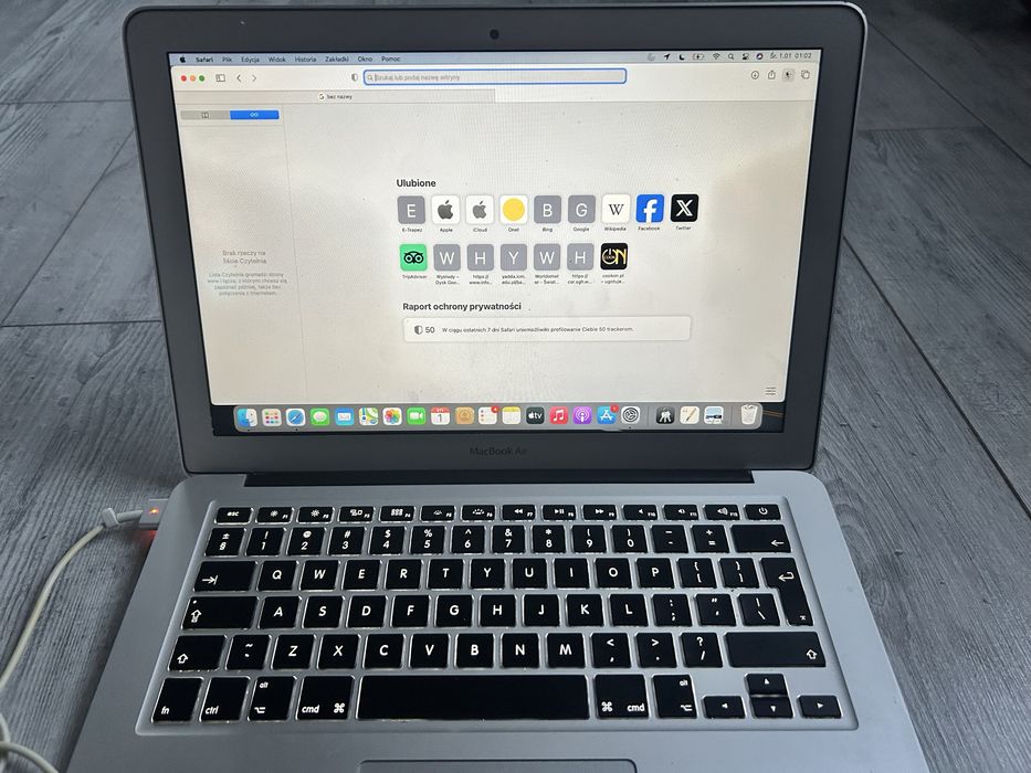 Mcbook air 13 121GB
