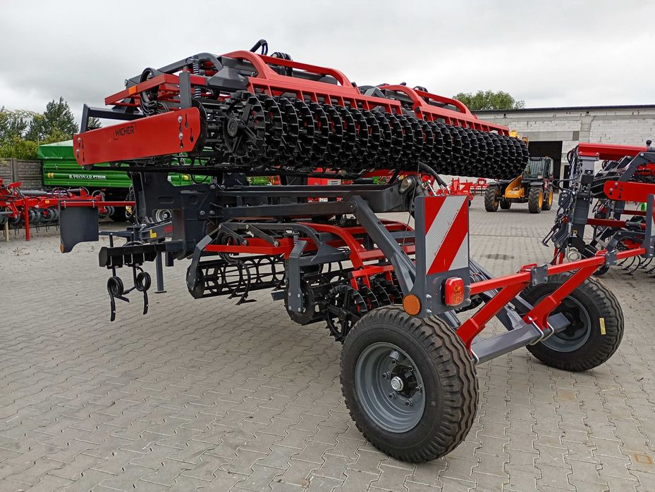 Agregat Expom WICHER 4,5 M pół zawieszany - z wałem żeliwnym KOMPAKTOR