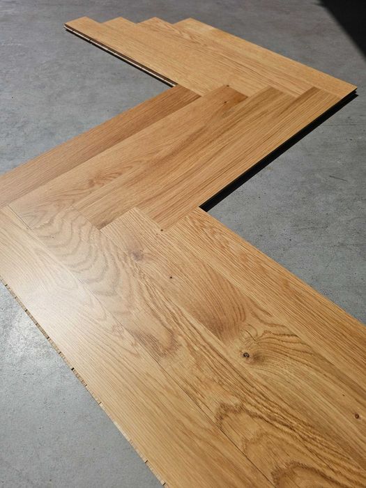 Jodełka dąb lakier 13x65x480 warstwa 6 mm (300 m2)