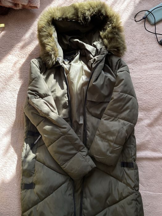 Продам жіночий пуховик хакі