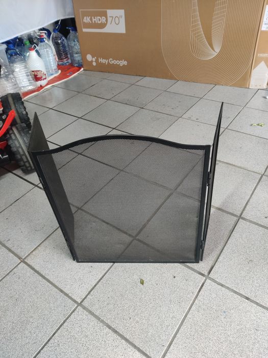 Grelha de proteção de lareira preta de 3 painéis dobráveis.