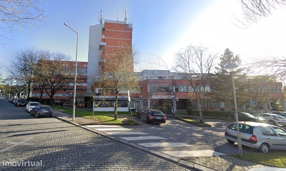Loja / Escritório para arrendamento no centro de Braga