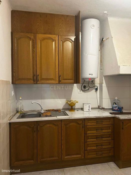 Moradia Bifamiliar T2+T2 zona Histórica de Samora Correia