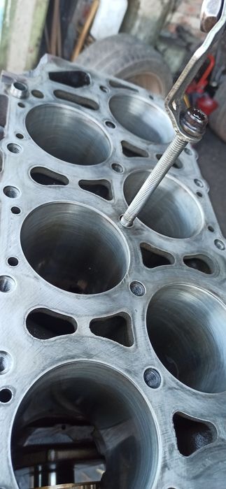 Мотор.двигатель vr6 .3.2 azz