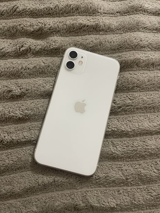 Продам iPhone 11