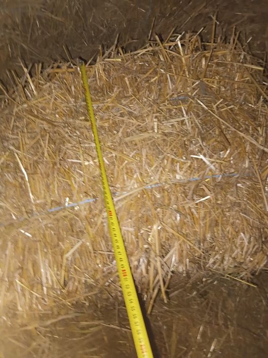 Продам солому в тюках