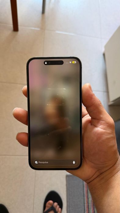 Tem um iPhone 14 pro max roxo para vender