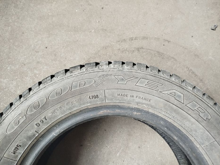 Opony całoroczne Goodyear 165/70R13