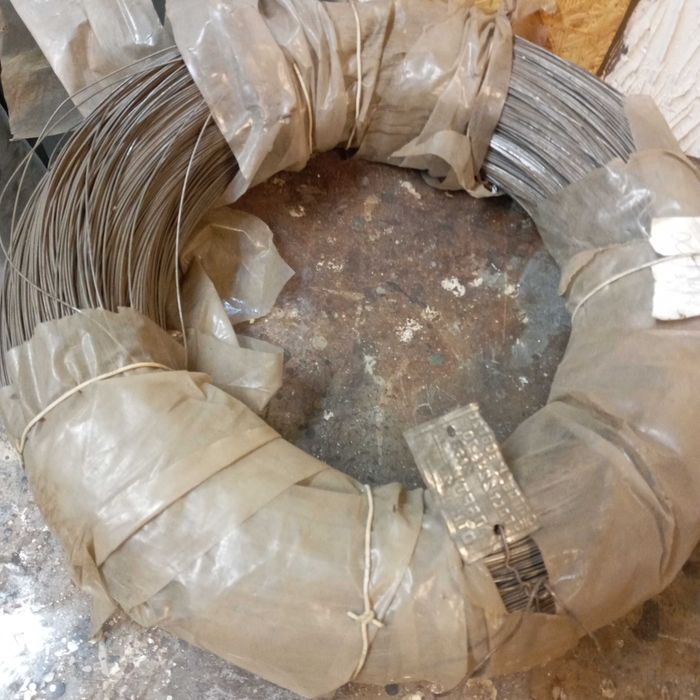 Проволока  сварочная неомедненная марки СВ-08Г2С ГОСТ 2246-70