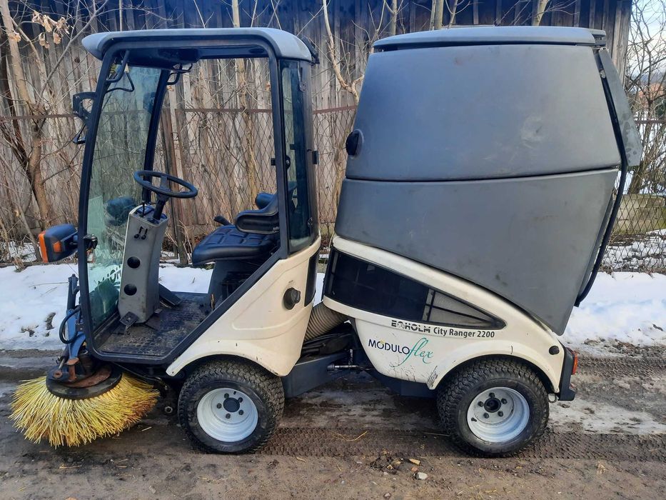 Zamiatarka Egholm 2200 wypalarka do chwastów_nośnik narzędzi