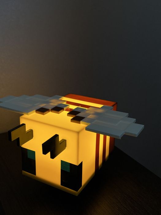 Нічники "бджола" з Майнкрафт